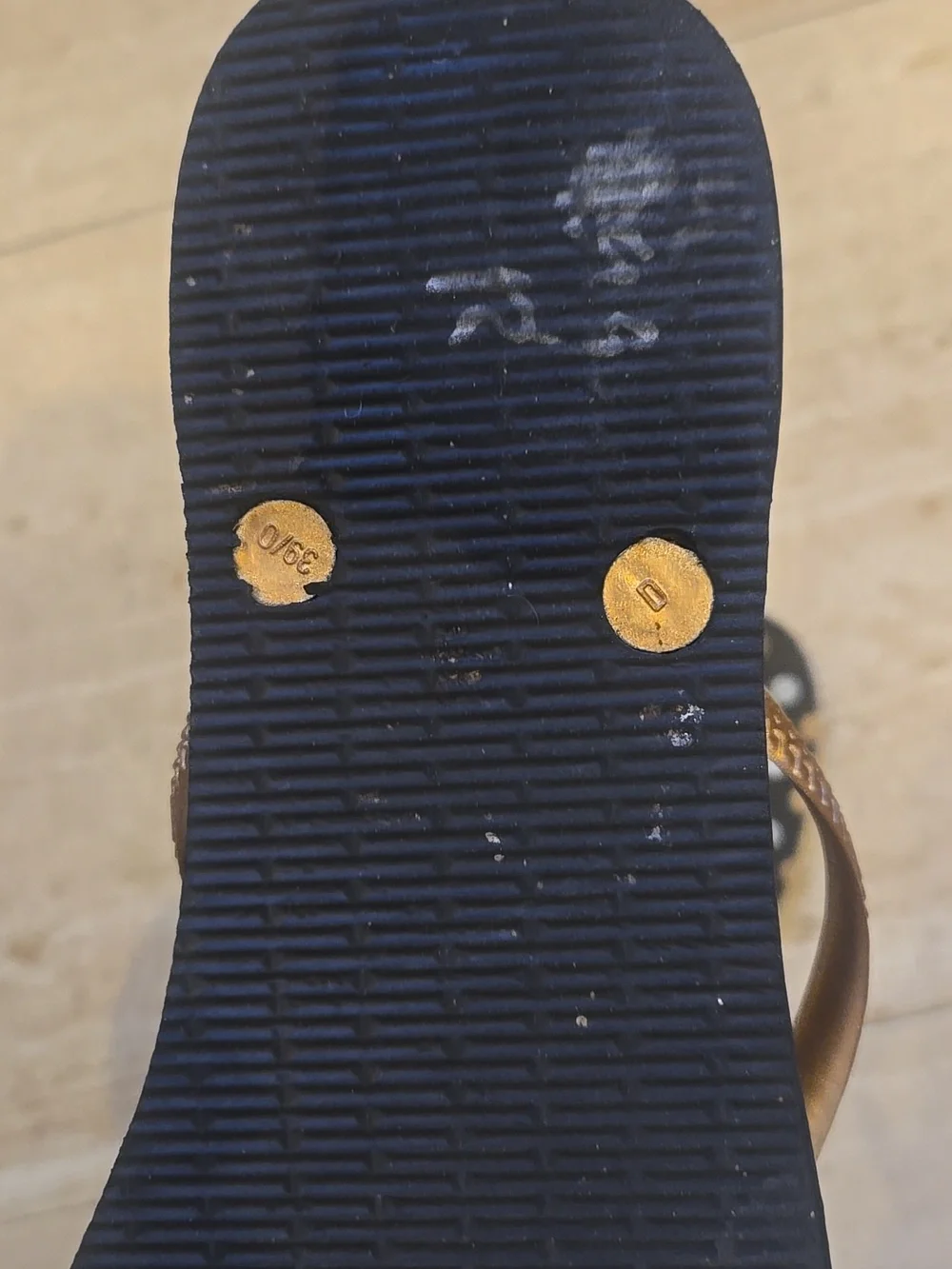 Havaianas Copper Flip Flops - Picture 8 of 8